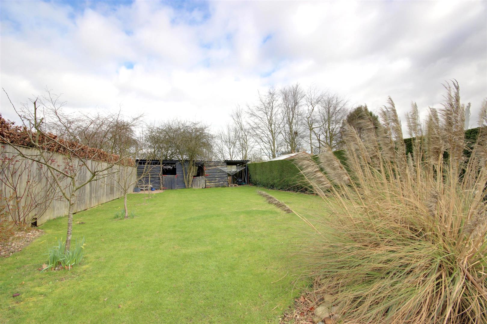 New Village Road, Little Weighton, Cottingham